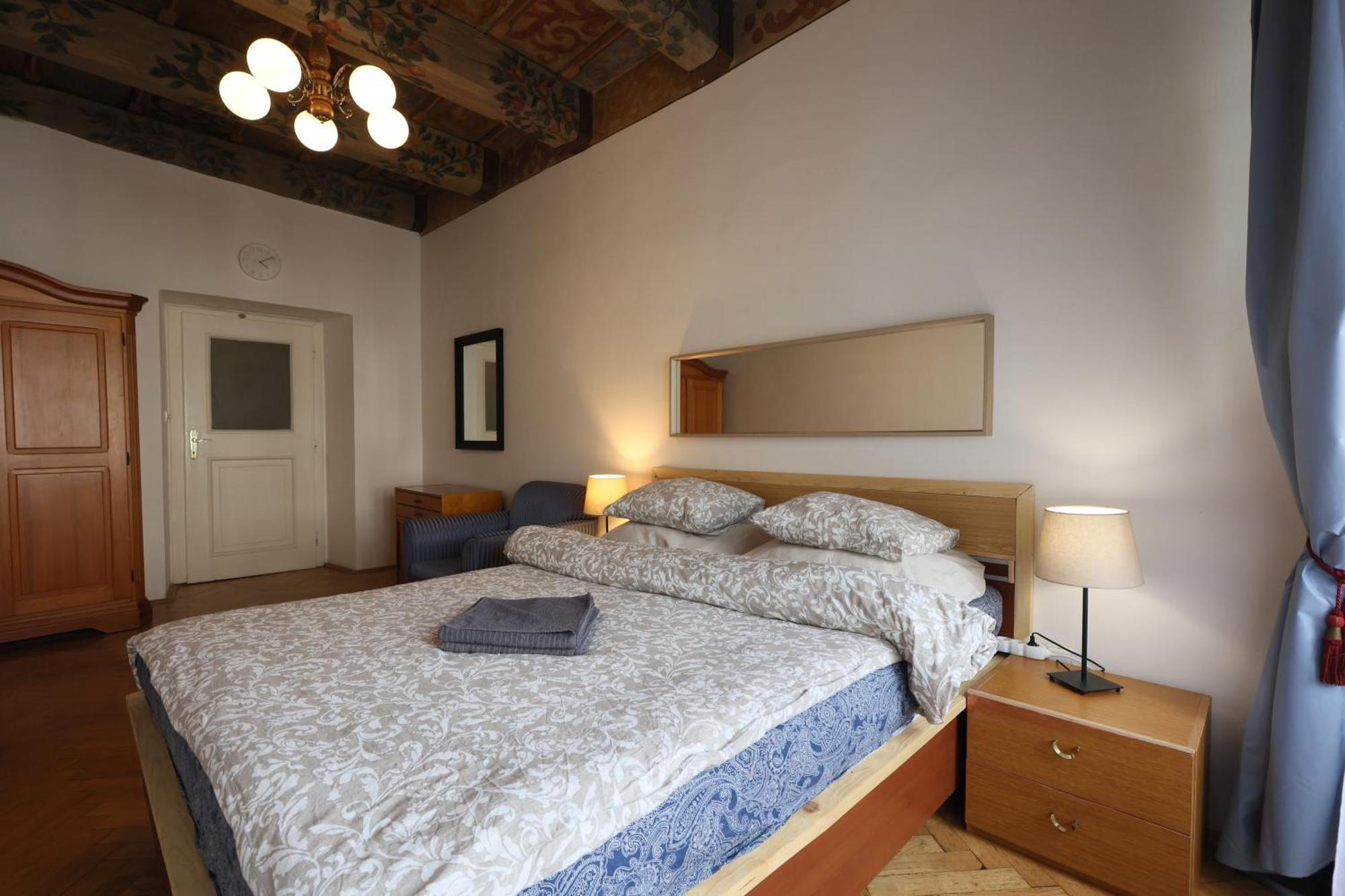 At The Blue Lion & Parking Assistance Apartment Prague Ngoại thất bức ảnh