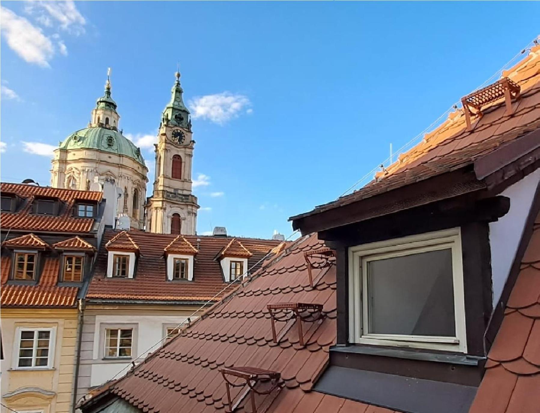 At The Blue Lion & Parking Assistance Apartment Prague Ngoại thất bức ảnh